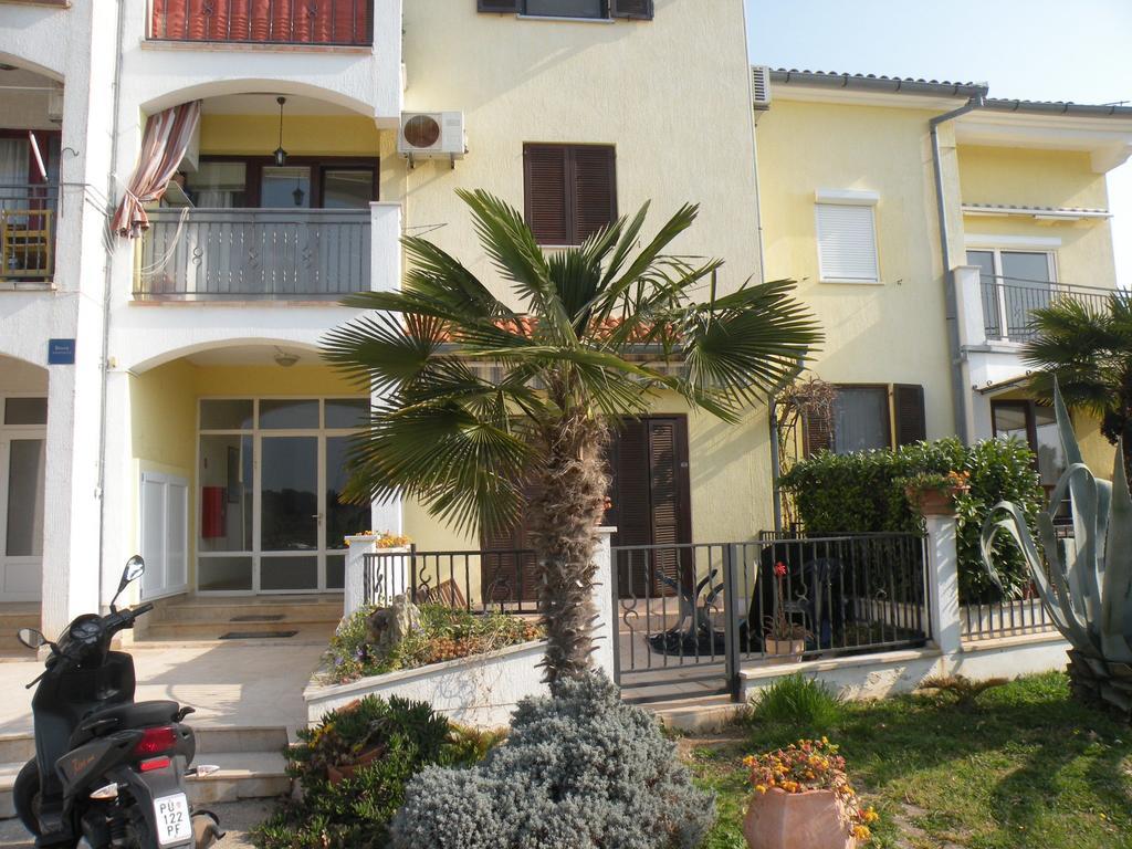 Sunset Apartment With A Private Yard At Medulin Riviera Pokój zdjęcie