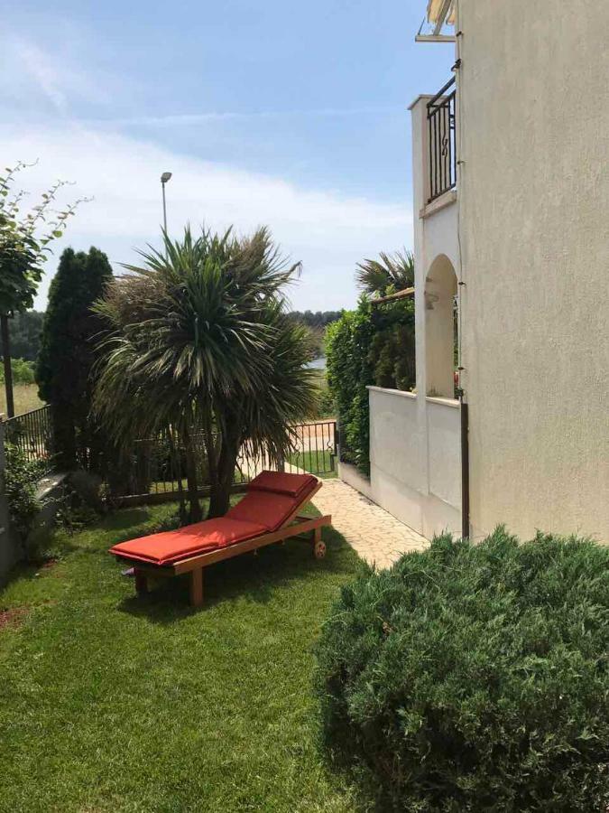 Sunset Apartment With A Private Yard At Medulin Riviera Zewnętrze zdjęcie